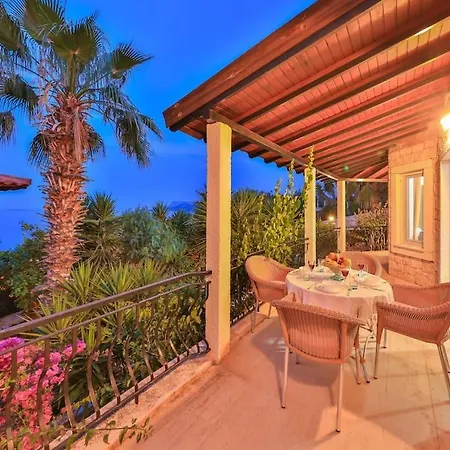 Asterion, Peninsula *
