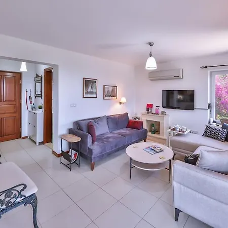 Villa Asterion, Peninsula *